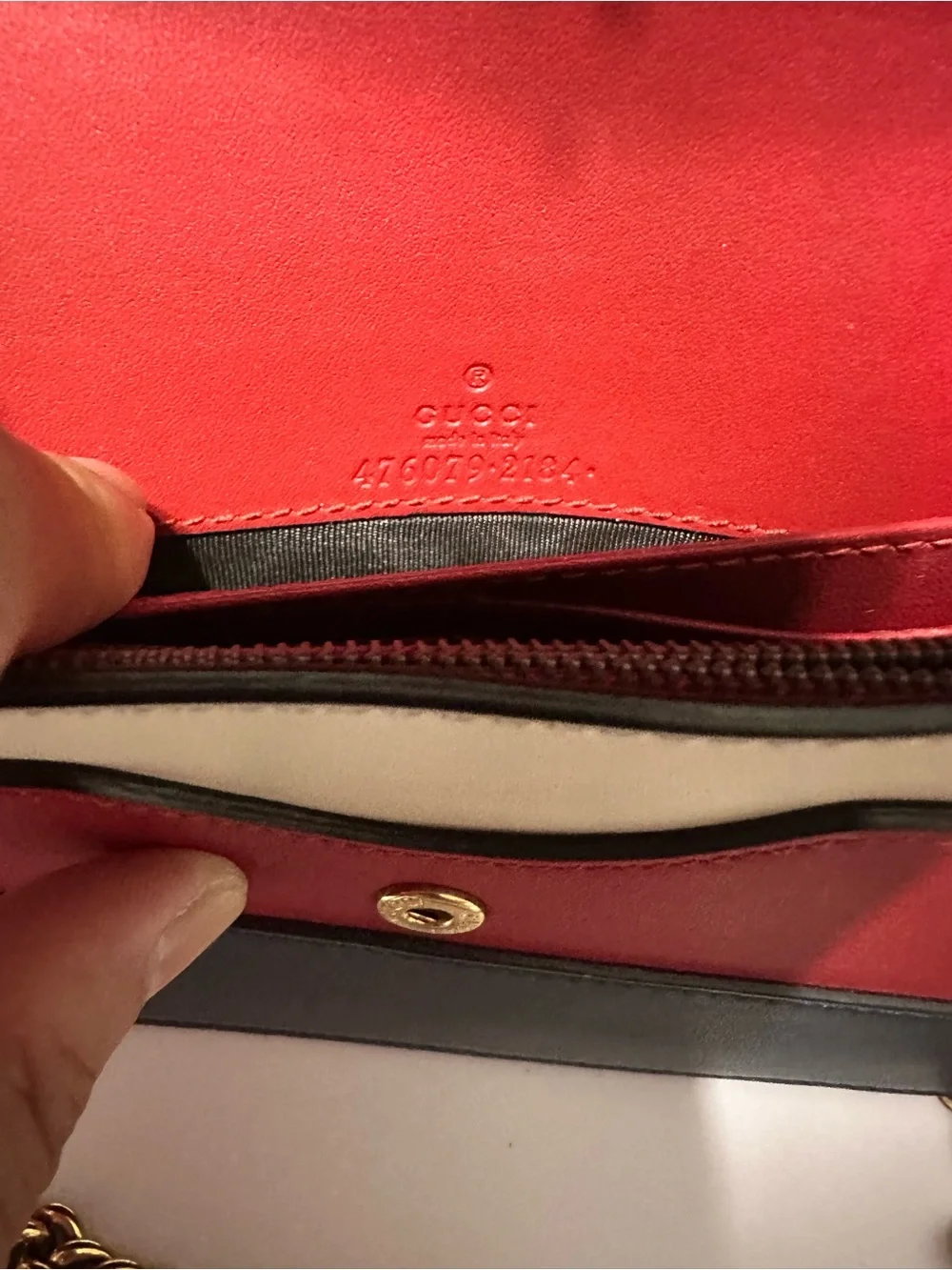 Gucci elegant shoulder